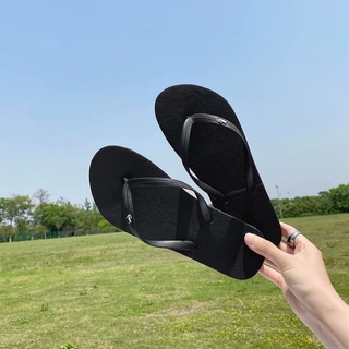 Dép Xỏ Ngón Màu Đen Dễ Phối Đồ Thời Trang Mùa Hè Năng Động