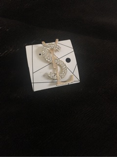 Pin cài áo YSL gắn đá