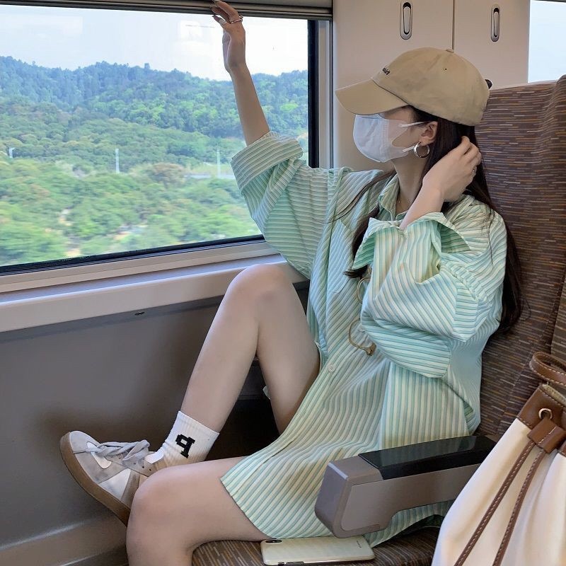 Áo Sơ Mi Cổ POLO Dáng Rộng Họa Tiết Kẻ Sọc Thiết Kế Mới Thời Trang Xuân Hè Cho Nữ