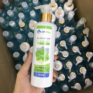 Gel rửa tay khô kháng khuẩn Dr. Plus 250ml Nrt02