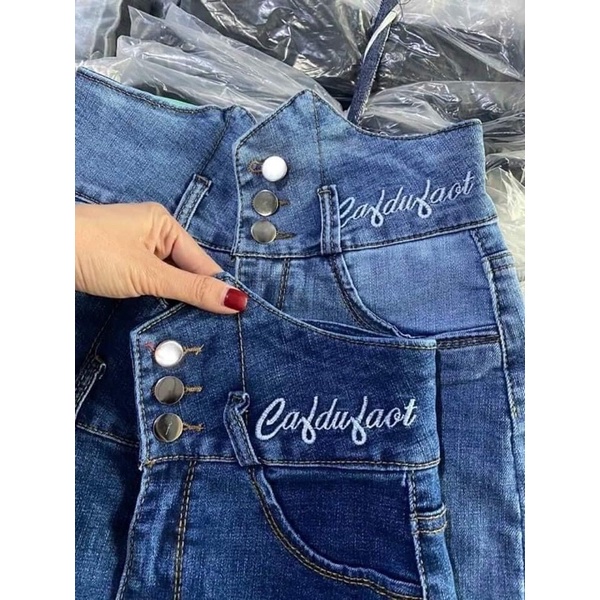 Quần skinny jeans lưng siêu cao 3 nút lưng kiểu