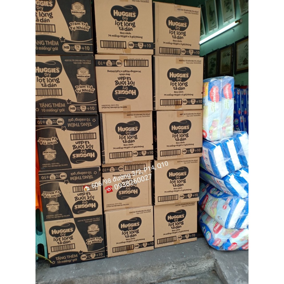 Tã dán lọt lòng Huggies NB70+6 miếng tràm trà mới