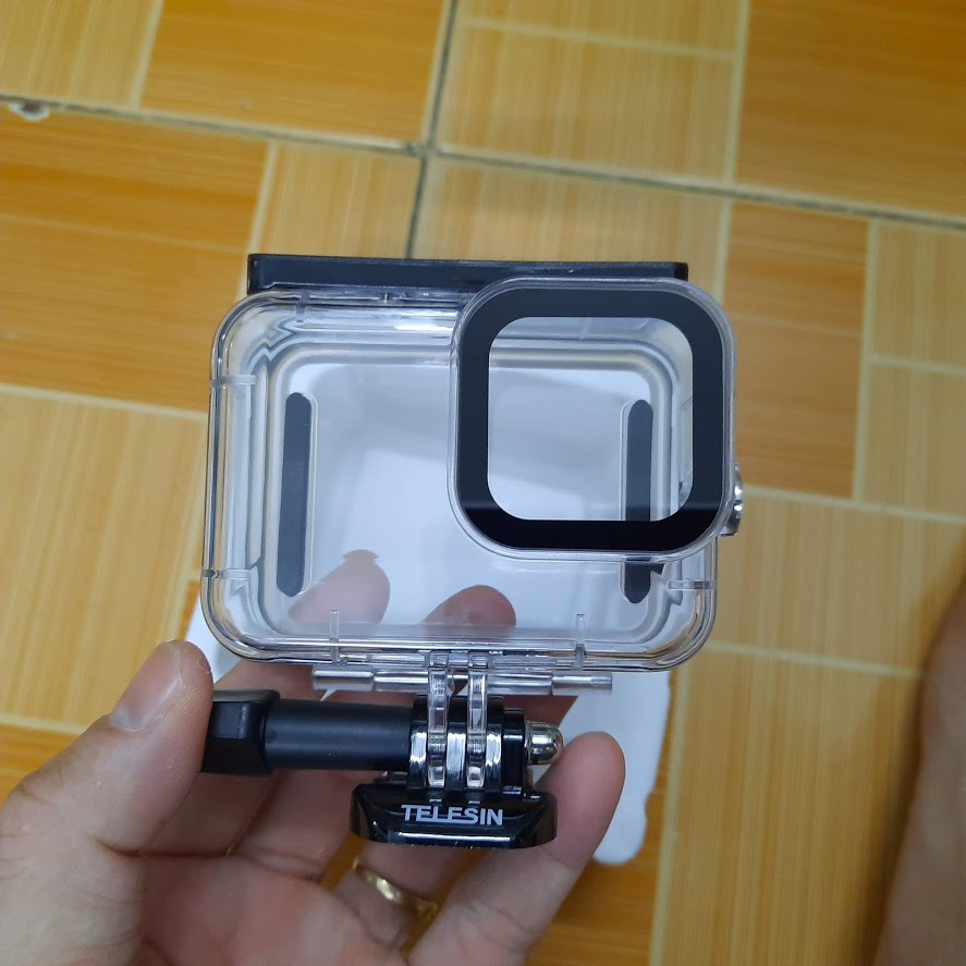 Vỏ chống nước Gopro 9 bằng nhựa trong suốt chống nước độ sâu 45m hãng Telesin