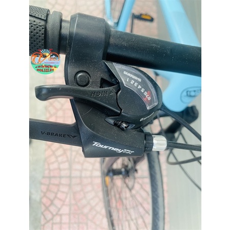 Xe Alcott RTC555 Nhôm Touring 700C, đề Shimano Tourney 3x8  - Màu Xanh chữ đen
