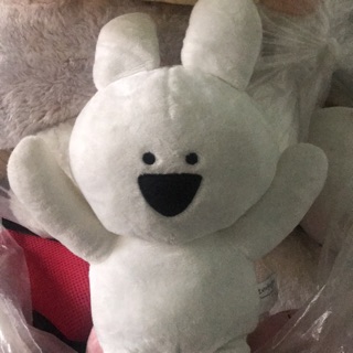 Gấu bông thỏ trắng của Nguyễn Bảo phúc