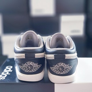 [Chính Hãng] Giày Jordan Retro V1 White Black, size 40.5 real 2hand