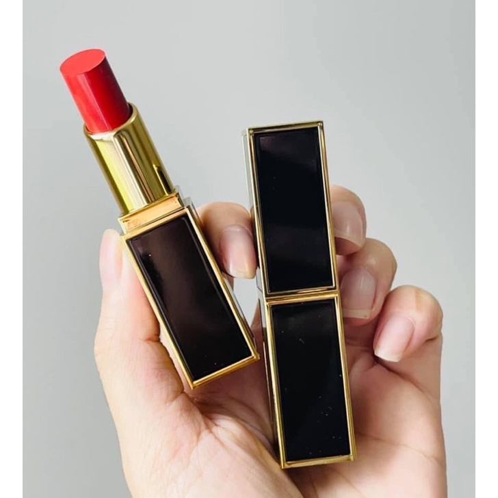 Son Tom Ford 27 Shameless