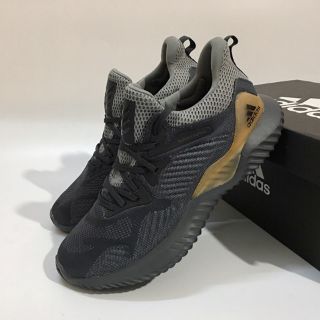 Giày thể thao Alphabounce