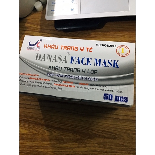 Khẩu trang y tế cao cấp Danasa , 4 lớp, có giấy lọc kháng khuẩn ( Hộp 50 cái - Màu Xám)