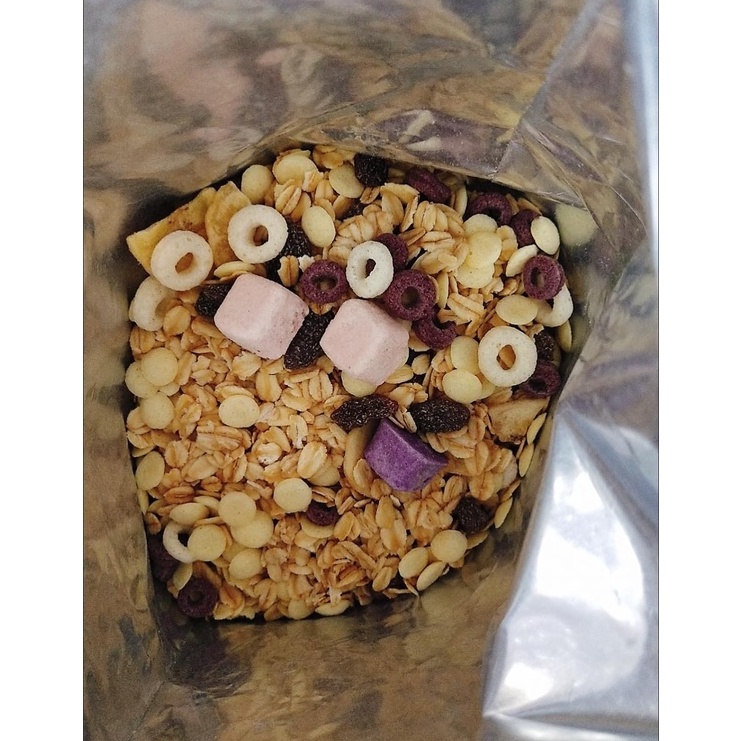 Ngũ cốc QUAKER sữa chua 480g - hoa quả sấy - yến mạch - ăn kiêng ăn sáng tiện lợi