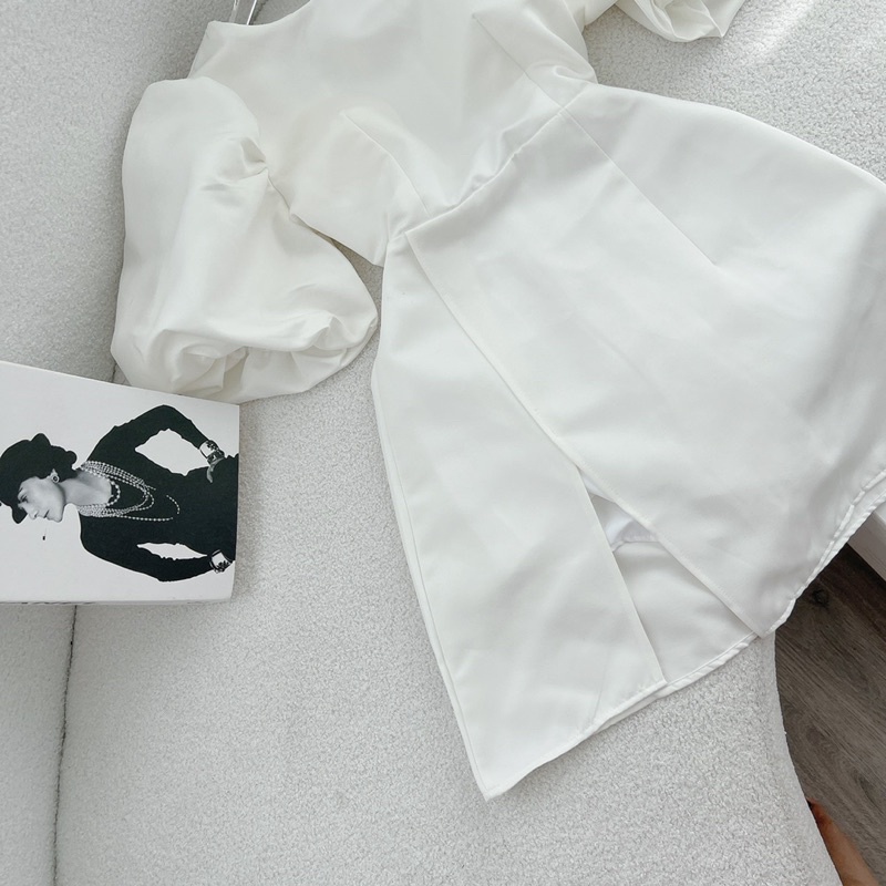 ĐẦM TRẮNG TAY PHỒNG KHOÉT LƯNG