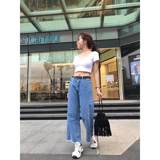 Croptop tay ngắn cổ tim