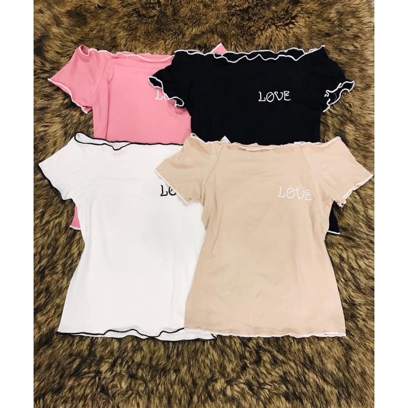áo trễ vai chữ love