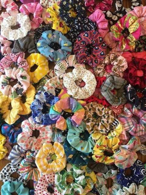 Cột tóc vải satin srunchies