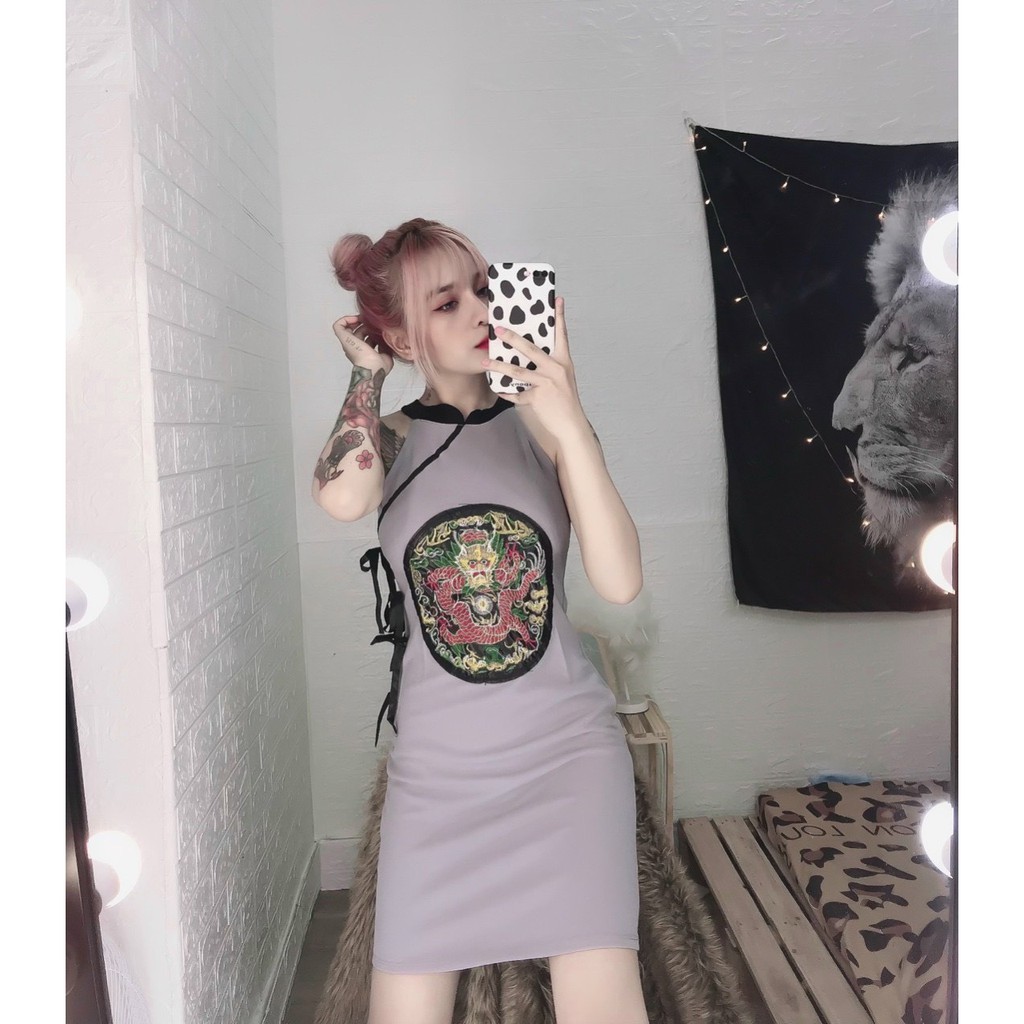 Đầm 3 lỗ yếm ôm body viền cổ tàu in hình siêu xinh , chất thun bozip mềm mịn