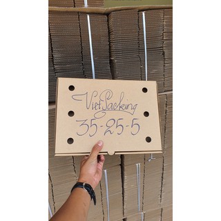 35x25x5 - 25 hộp carton nắp gài có lổ đựng pizza