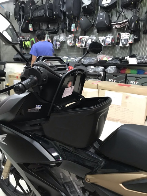 Thùng giữa Givi G12N kèm Pát Zin WinnerX