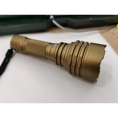 Đèn pin c8+ led osram xa 750m-1000m