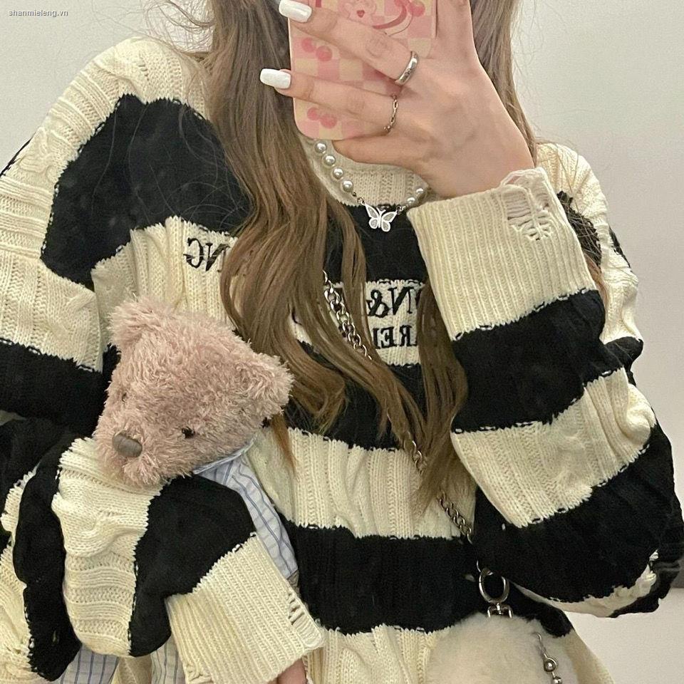 Áo len nữ dài tay cổ tròn sọc ngang thời trang Hàn Quốc