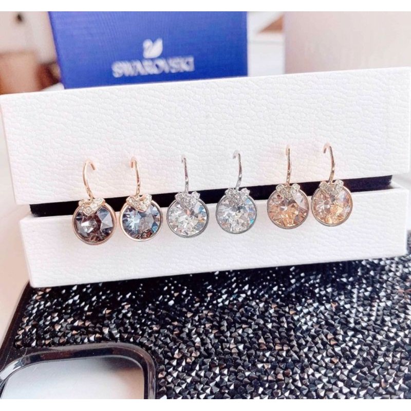 bông tai swarovski