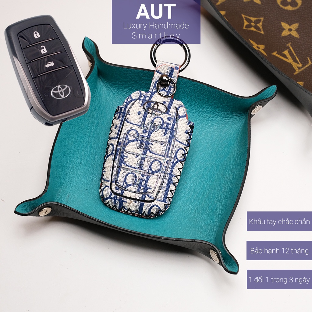 Ốp da chìa khóa ô tô Toyota Fortuner Camry Innova V Hilux G Land Cruiser 3 nút bấm Dior khâu tay TFO3 AD