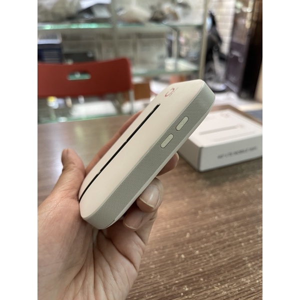 Phát wifi 4G di động Olax MT10 ( pin 3000mah)