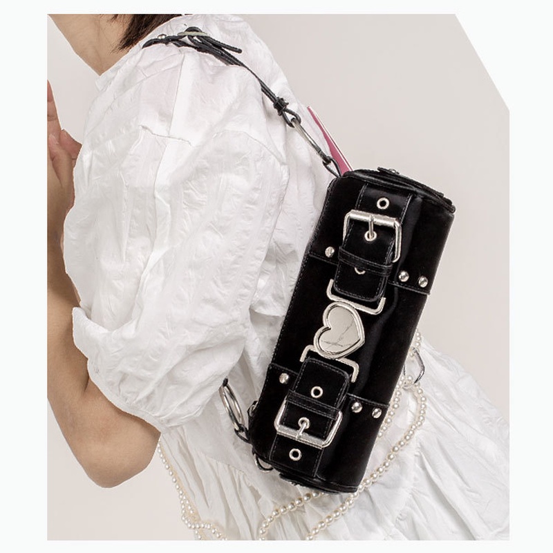 Túi Đeo Chéo Vai Họa Tiết Trái Tim Kim Loại Phong Cách retro Gylb250