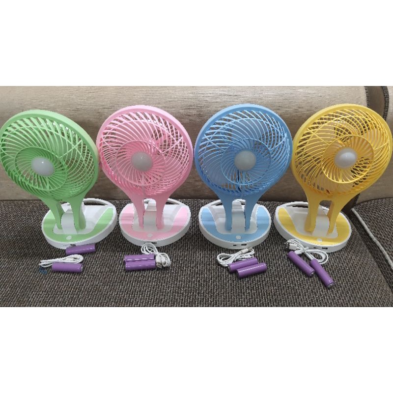 Quạt sạc tích điện 2 pin sạc rời tiện dụng kèm đèn Led và Cổng sạc USB