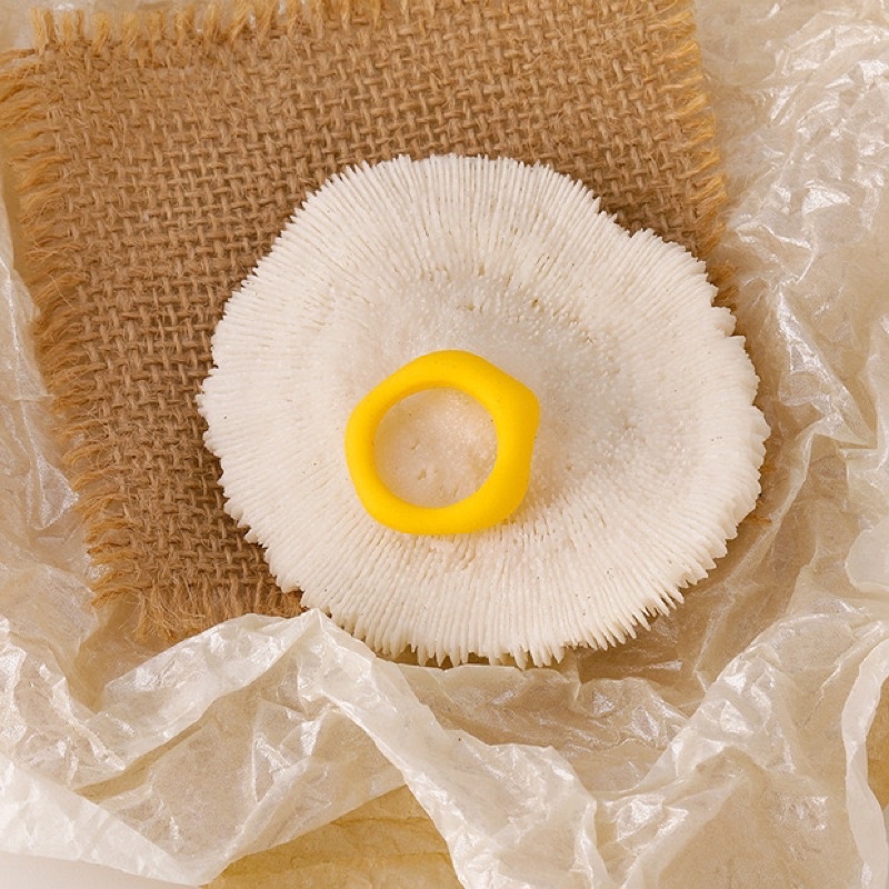 Nhẫn nhựa vintage hottrend