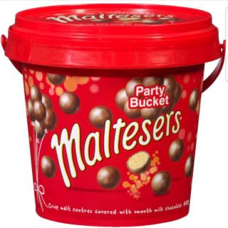 Socola xô Maltesers phủ mạch nha của Mỹ, giòn rụm. Hạn sử dụng tháng 6 năm 2019