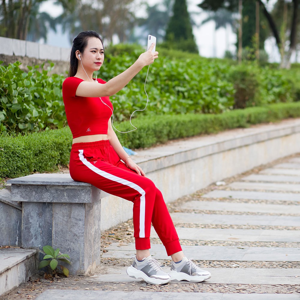 Set đồ tập Zumba, yoga, aerobics (Quần Jogger - Croptop cộc tay có mút ngực)