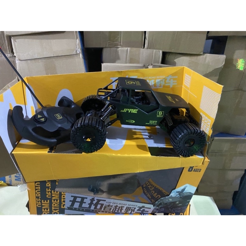 Oto địa hình có điều khiển