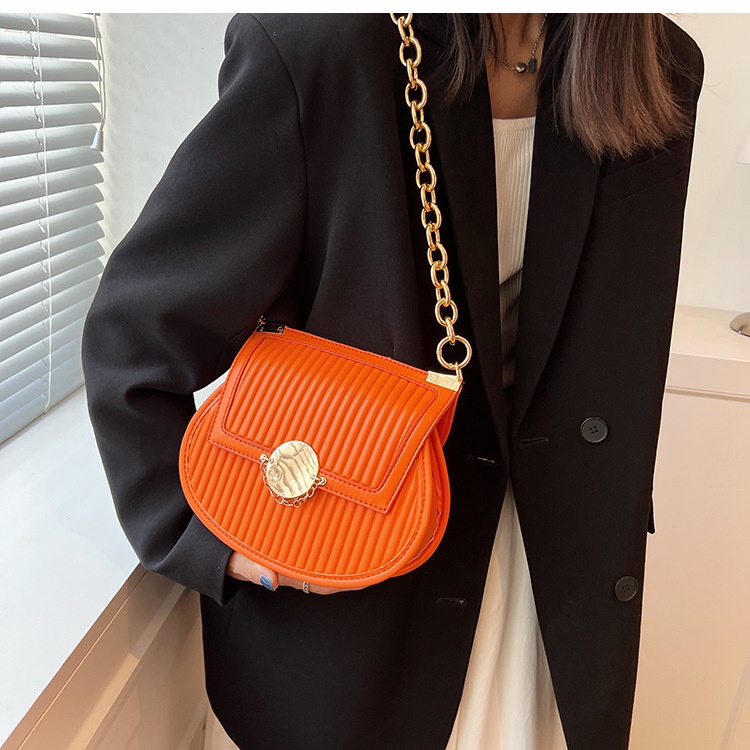 Túi đeo vai IELGY có dây xích dễ phối đồ thời trang cho phái nữ