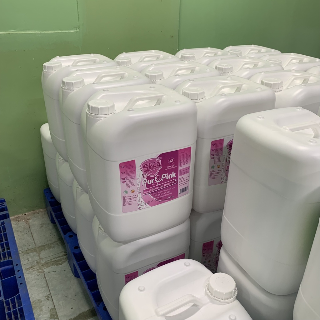 Nước Giặt Xả Quần Áo Can 20 Lít SPCa Cao Cấp Thơm Lâu, Sạch Nhanh, Mềm Vải, Lưu Hương Lâu, Không Hại Da Tay