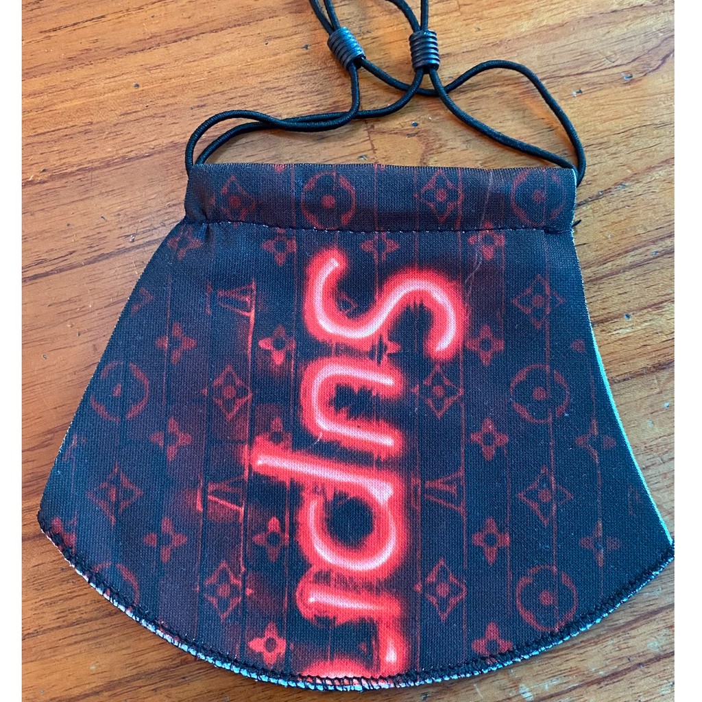 Khẩu trang Polo Style vải Su quay đeo dây nút rút - Thời trang, dễ thở, đeo thoải mái | BigBuy360 - bigbuy360.vn