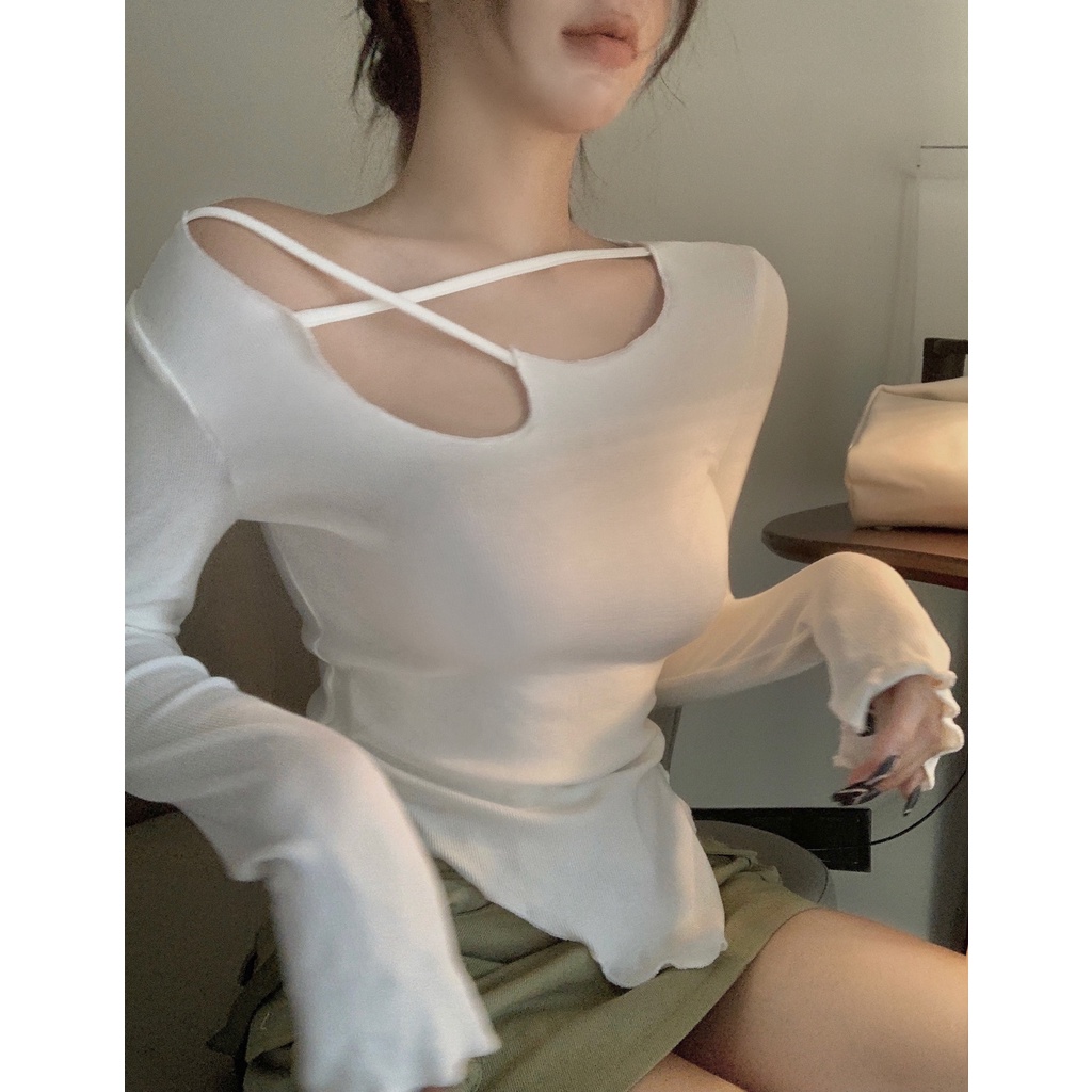 QKOOLE  Áo croptop Tay Dài Thiết Kế Độc Đáo Phong Cách Hàn Quốc Quyến Rũ Cho Nữ