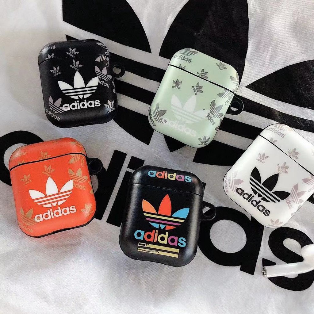 Vỏ Bảo Vệ Hộp Sạc Tai Nghe Airpods 1 / 2 Logo Adidas Xinh Xắn Ốp