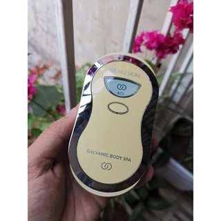 Máy massage toàn thân Nuskin Galvanic Body Spa của Mỹ