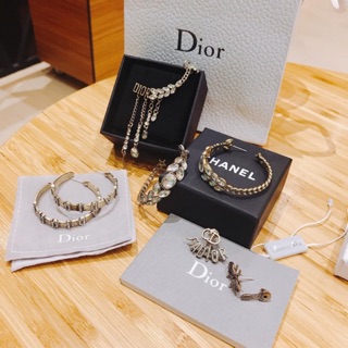 Bông tai nữ ja.dior ong đá các loại