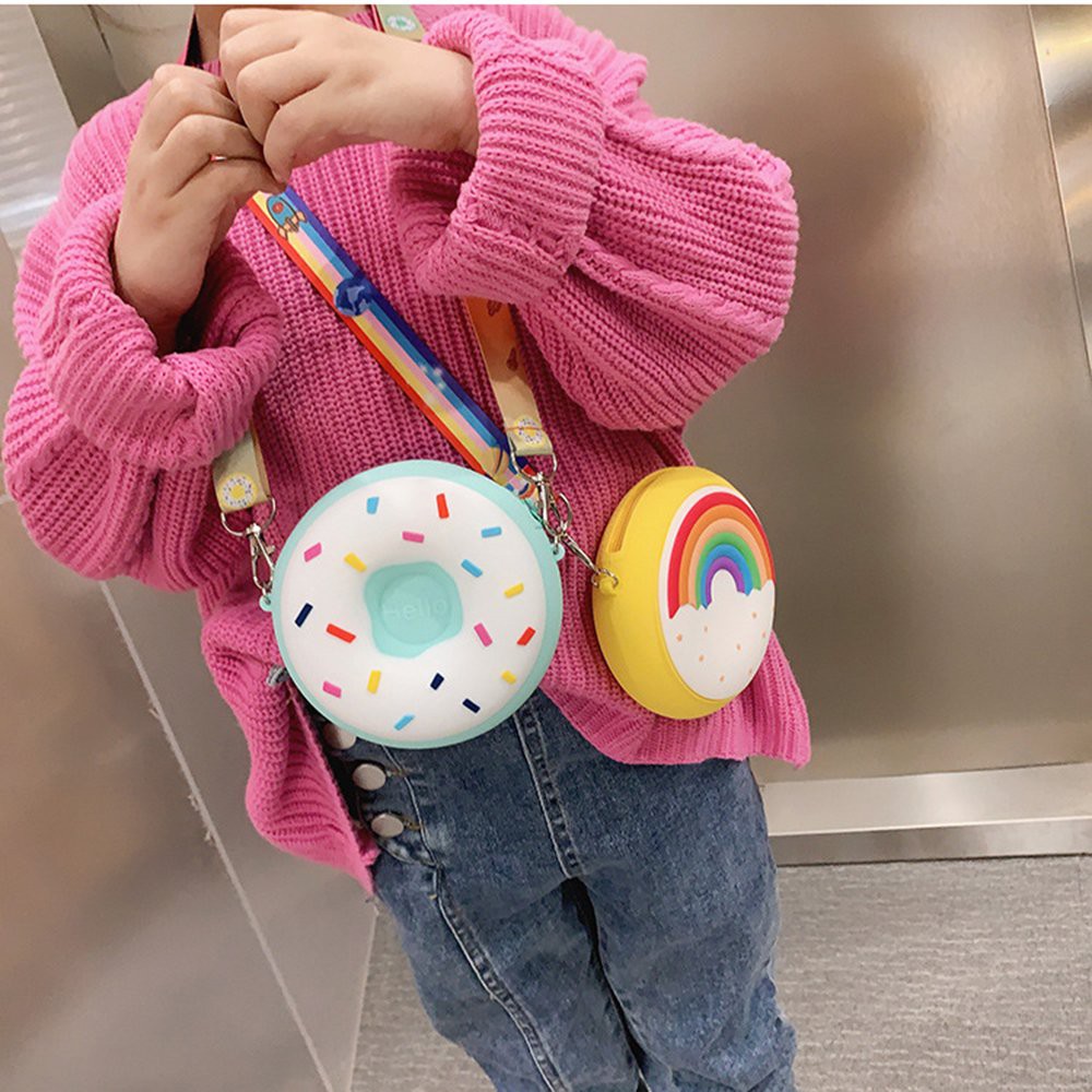 Túi đeo chéo cho bé gái, chất liệu silicon không thấm nước, dễ làm sạch, họa tiết bắt mắt, dễ thương