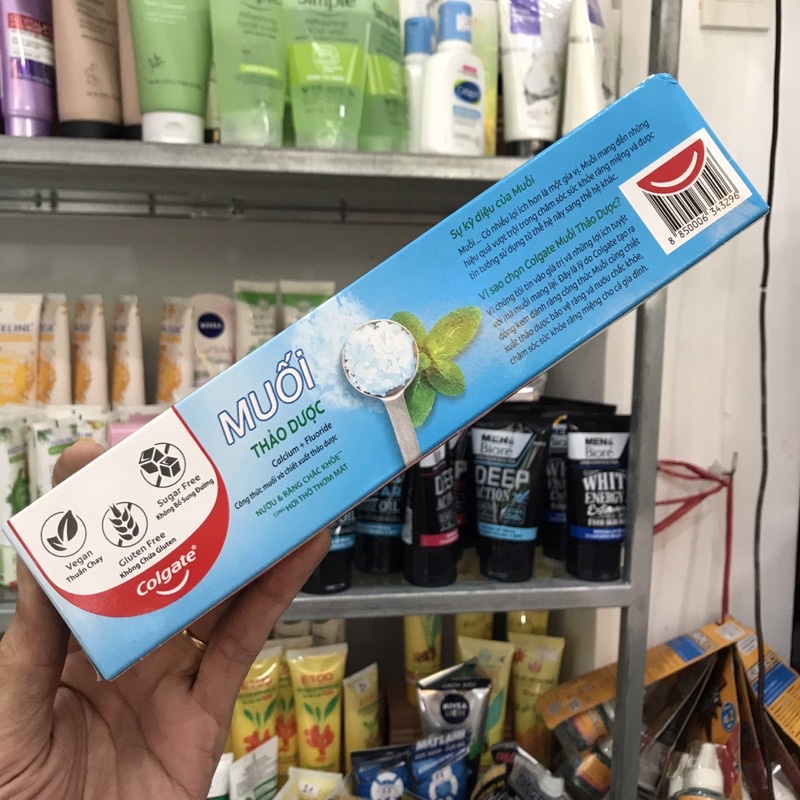 Kem đánh răng Colgate muối thảo dược 225g