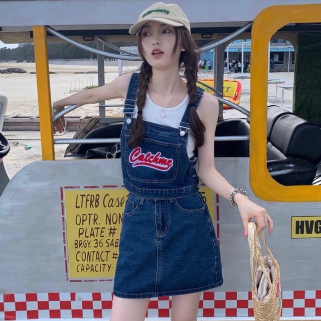Áo Yếm Jeans Chữ Đỏ Kèm Chân Váy A jean Quảng Châu (loại 1) Váy Denim 2022