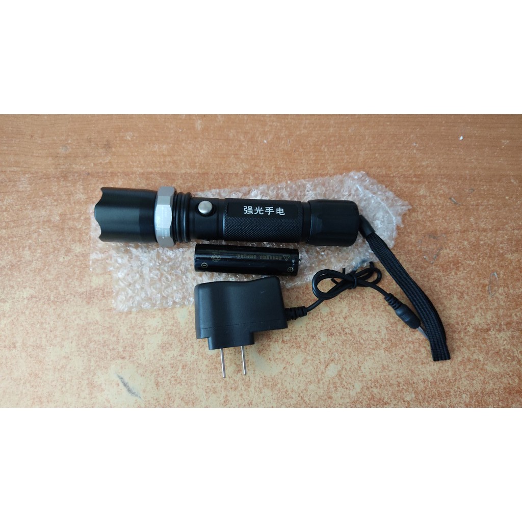 Đèn pin vỏ kim loại siêu sáng siêu bền