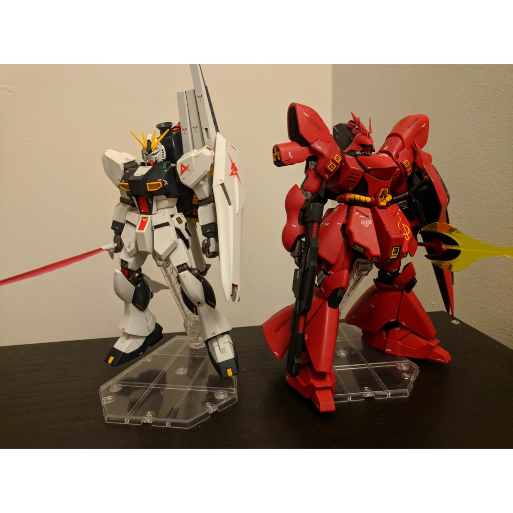 Mô hình HG UC Sazabi 088 Bandai 4573102588890