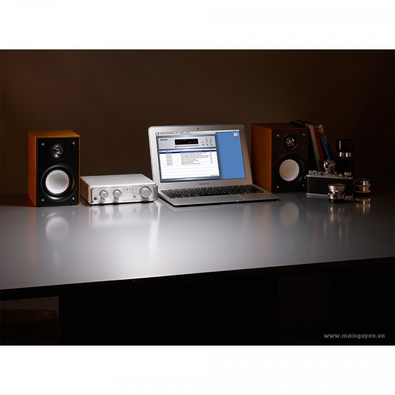 LOA MINI TEAC HR-S101 - Hàng trưng bày