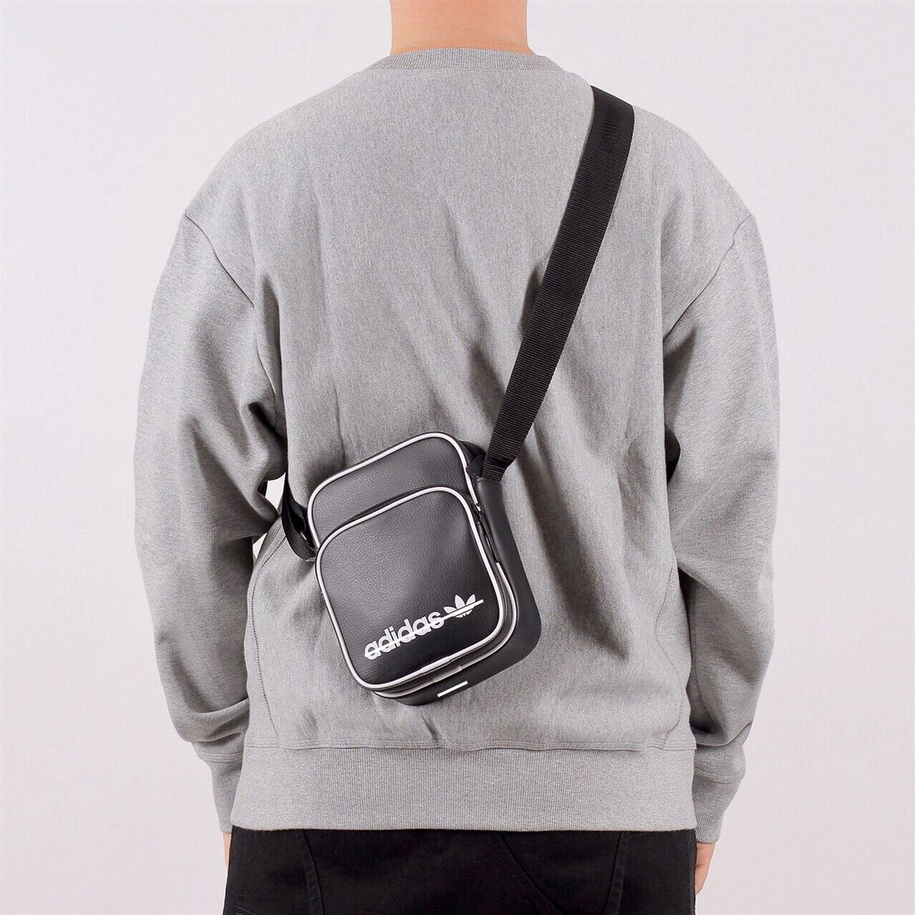 Túi Adidas đeo chéo mini bag vintage đen XUẤT DƯ FULL TEM TAG CODE | DH1006