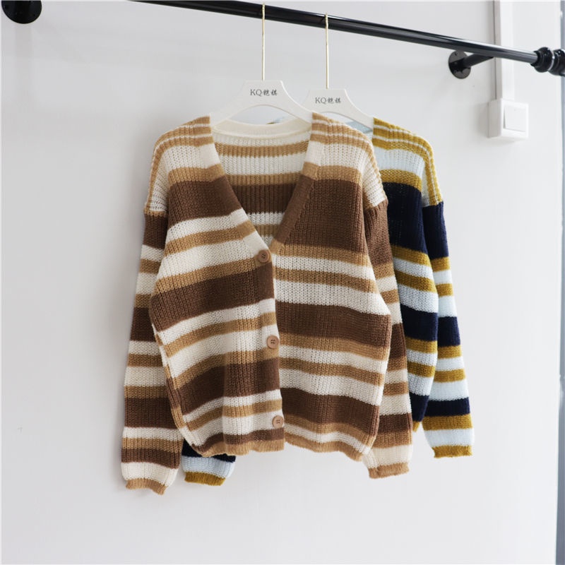 Áo cardigan Dệt Kim Tay Dài Cổ Chữ v Dáng Rộng Màu Sắc Tương Phản Phong Cách Hàn Quốc