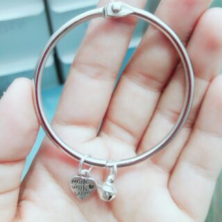 Kiềng tay inox gắn mặt như hình