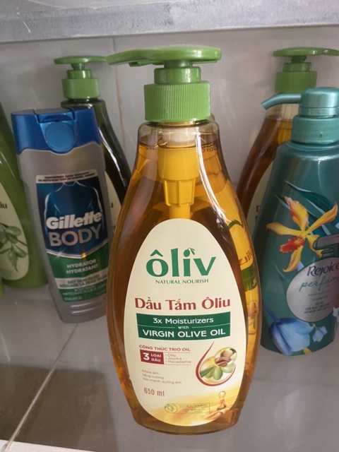 Dầu tắm Oliv 650ml | BigBuy360 - bigbuy360.vn