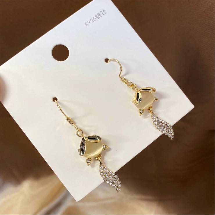 Bông Tai Nữ Hàn Quốc Thời Trang Mặt Đá Sáng Bóng Lấp Lánh Mẫu Mới Nhất 2022